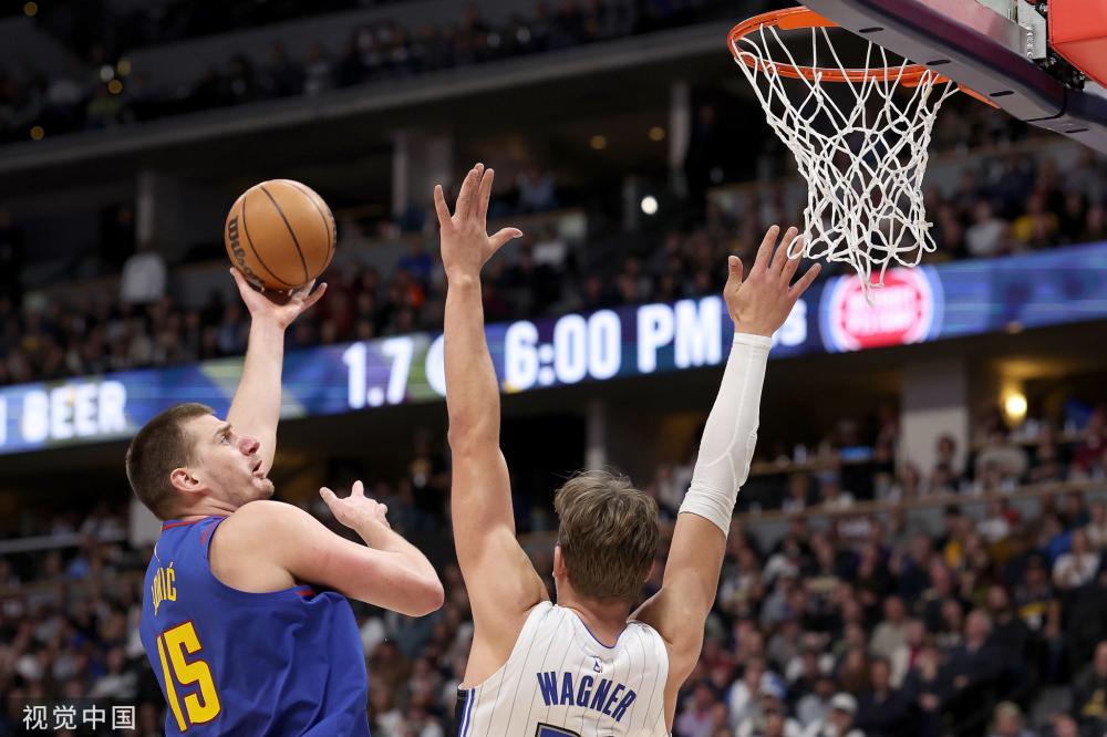 场上能够轻 场上能够轻